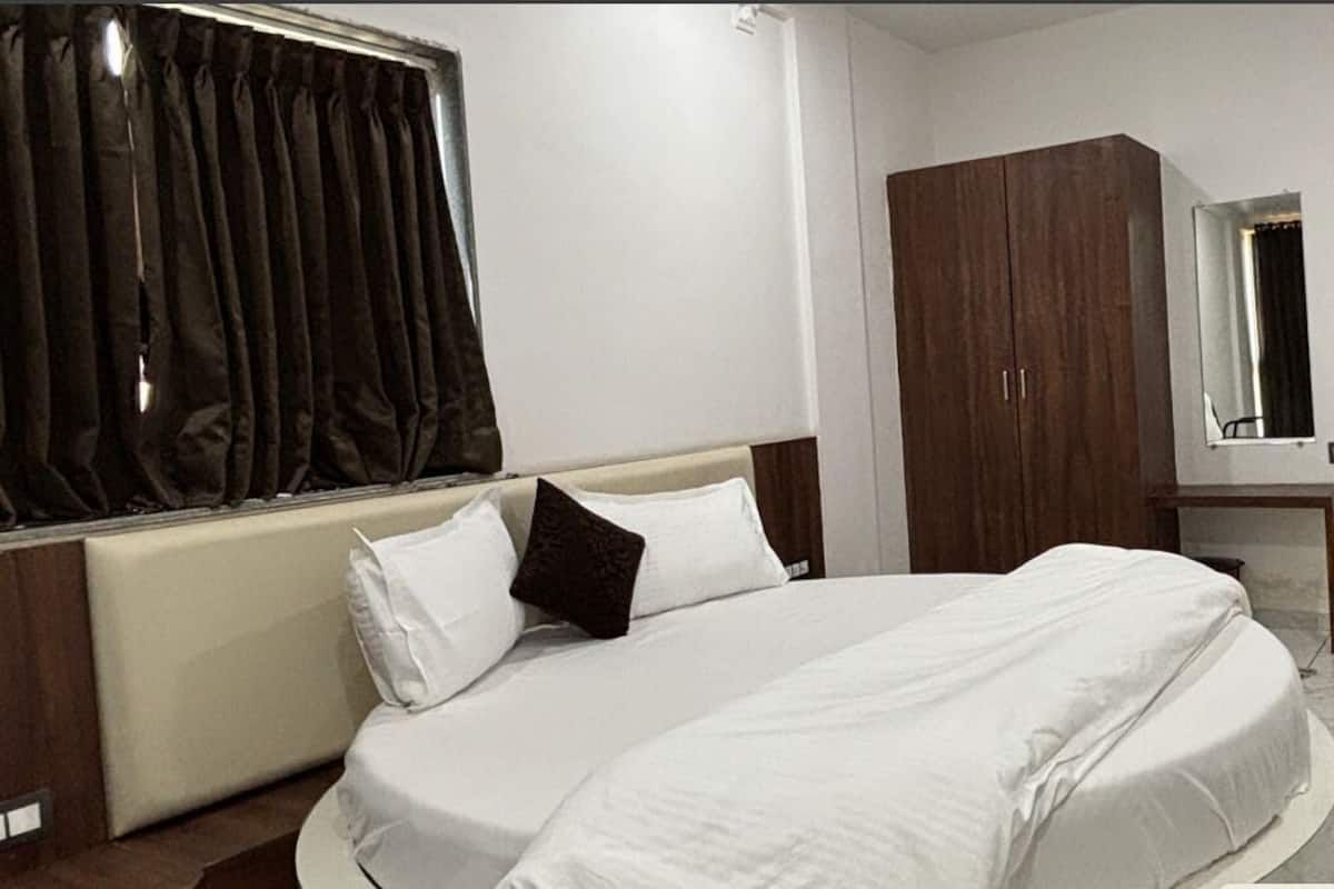 ห้องรอยัลสวีท | เตียงเมมโมรีโฟม, Wi-Fi ฟรี, ผ้าปูที่นอน