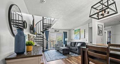 Indoor Pool Hot Tub Sleeps 6 Mountain Views