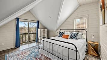 Suite | 5 bedrooms