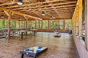 Apartment | 1 bedroom - Mountain Views Indoor Pool Hot Tub Sleeps 4 (Gatlinburg)