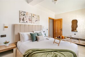 3 chambres, fer et planche à repasser, lit parapluie, Wi-Fi