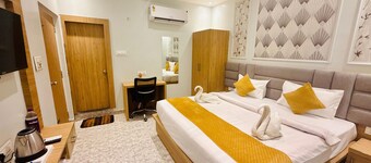 HOTEL RUDRA RESIDENCY