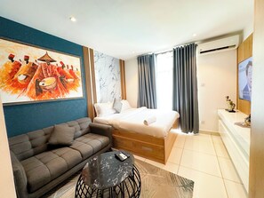 Deluxe Studio Suite, Courtyard View - Embassy Gardens Haven (Accra)