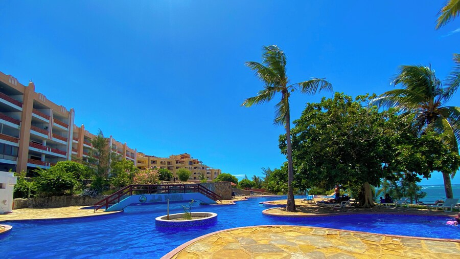 Nate's Homes & Suites