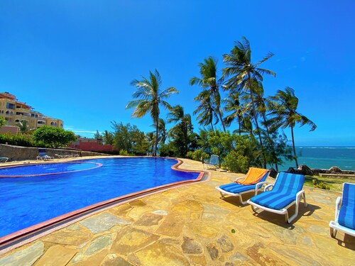 Nate's Homes & Suites