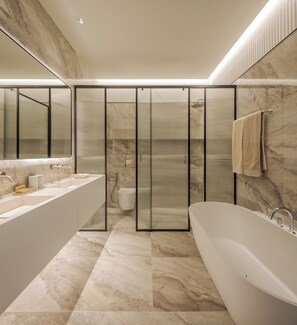 Quartos Artists | Baño | Secador de pelo, zapatillas, toallas y jabón