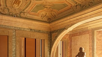 3 บาร์/เลานจ์, บาร์ริมสระว่ายน้ำ