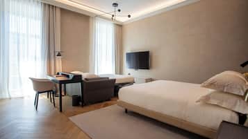 Family Room | Egyptian cotton sheets, premium bedding, minibar, in-room safe