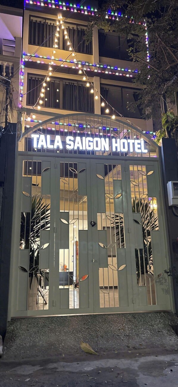 Front of property - TalaSaigon Hotel (Ho Chi Minh City)