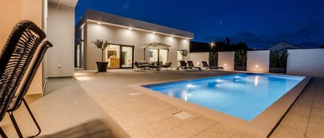 Beheizter Pool