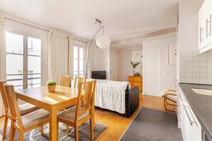 Dining - La Suite Saint-Germain (Paris)