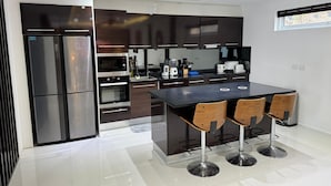 Electric kettle - Luxury with Ocean Views&Private Rooftop (Chalong)