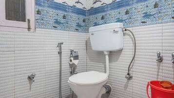 Ducha, bidé, toallas y jabón