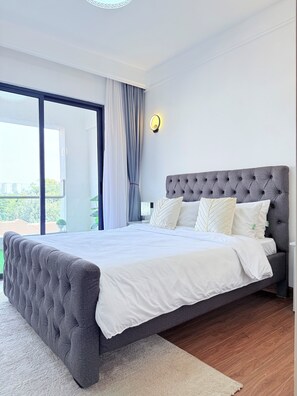 2 bedrooms, desk, iron/ironing board, free WiFi - Charming 2-bedroom apartment in enchanting Nairobi with WiFi, fitness room (Nairobi)