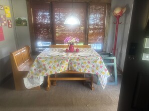 Basic House, Valley View | In-room dining - Mama Jeans Pillowville Home (Gleason)
