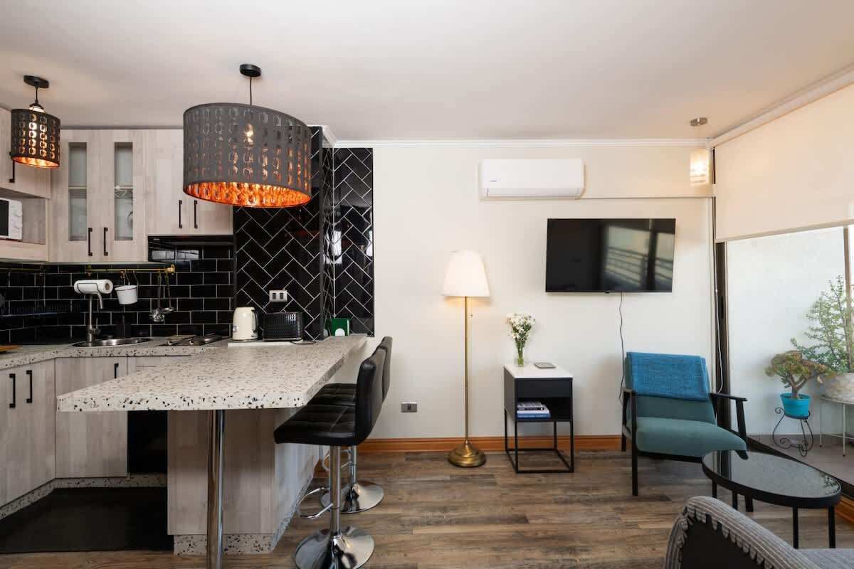 冰箱、微波炉、烤箱、炉灶