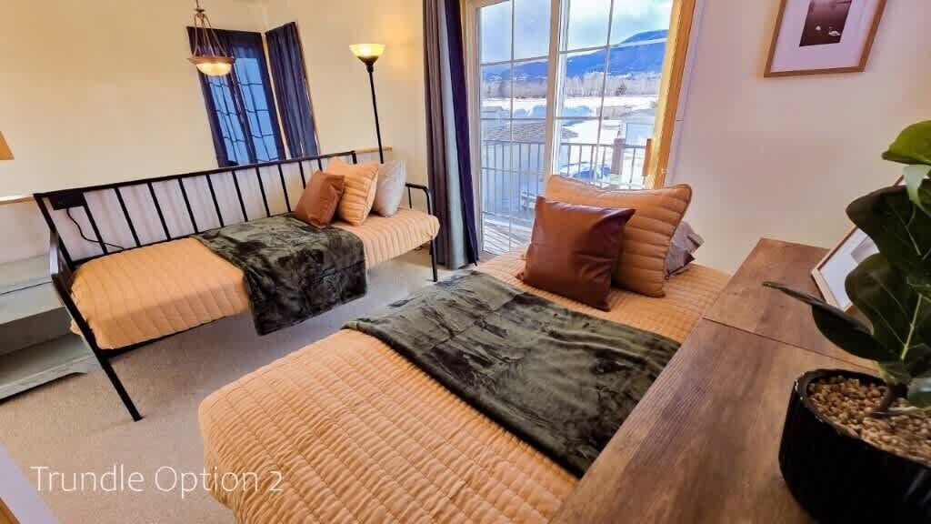 2 bedrooms, iron/ironing board, free WiFi, bed sheets