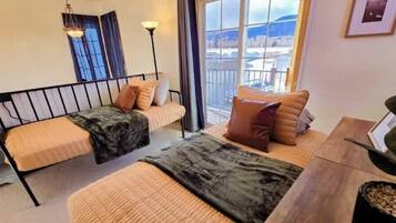 2 Schlafzimmer, Bügeleisen/Bügelbrett, kostenloses WLAN, Bettwäsche