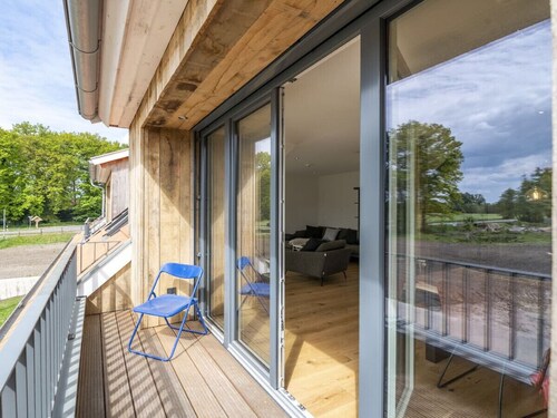 Barn loft with parking space - quiet & close to the city