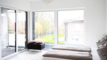 2 Schlafzimmer, Schreibtisch, Bügeleisen/Bügelbrett, kostenloses WLAN