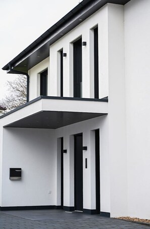 Exterior - Fantastic residence with balcony, parking & WLAN (Emsbüren)