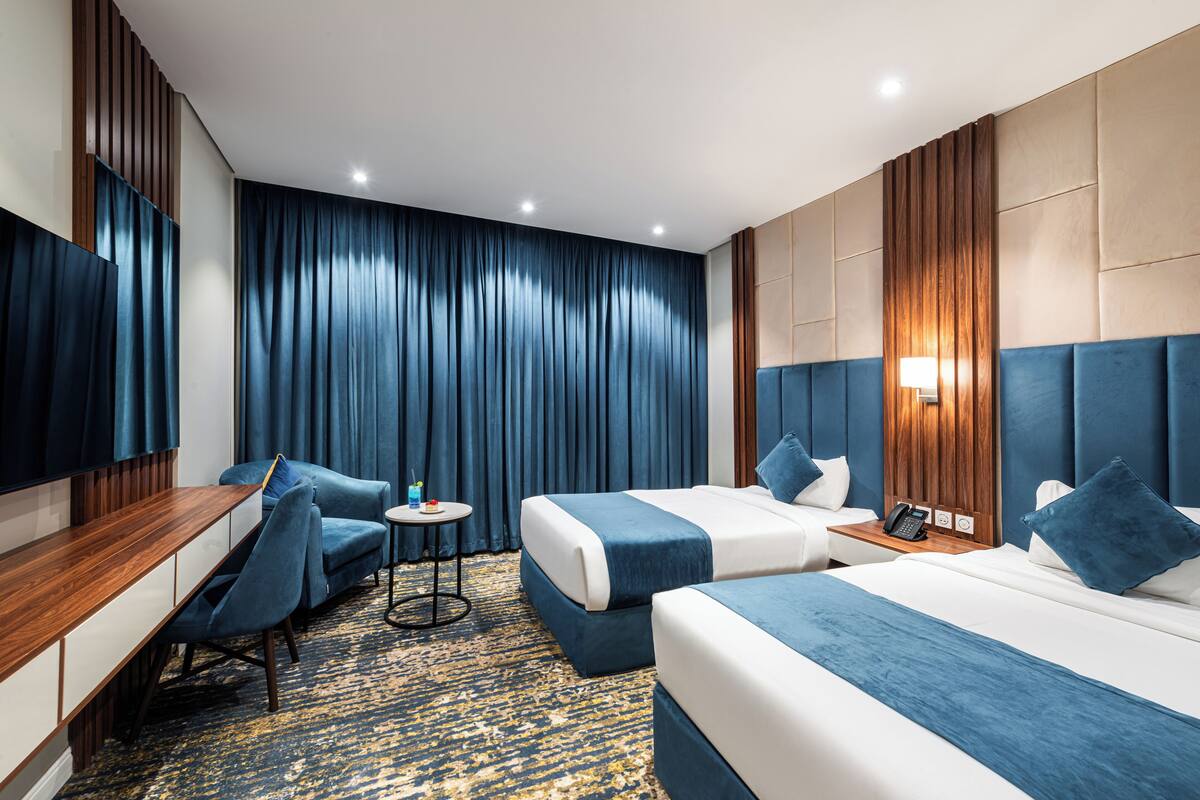 Deluxe Double Room | Cadar kapas Mesir, peralatan tempat tidur premium, bar mini 