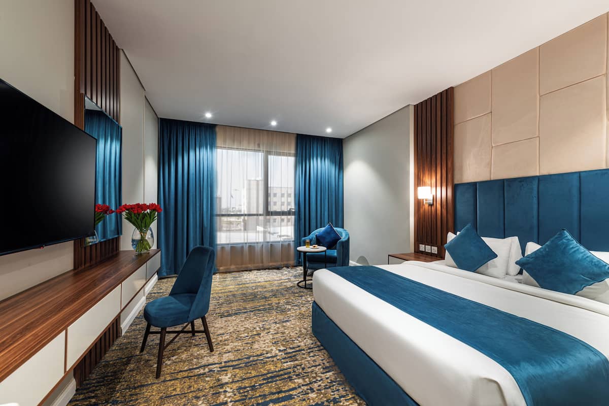 Phòng Deluxe | Màn/rèm cản sáng, bàn ủi/dụng cụ ủi quần áo