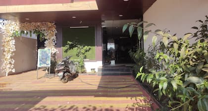 Hotel Yash Raj