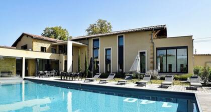 Villa Molinant, escape in Golden Stones