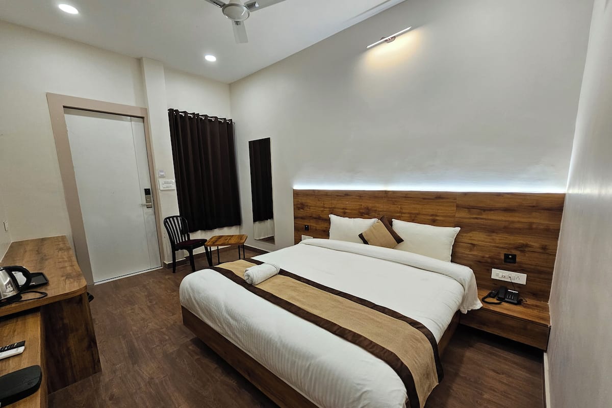 Classic Double Room | Meja