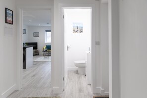 2 bedrooms