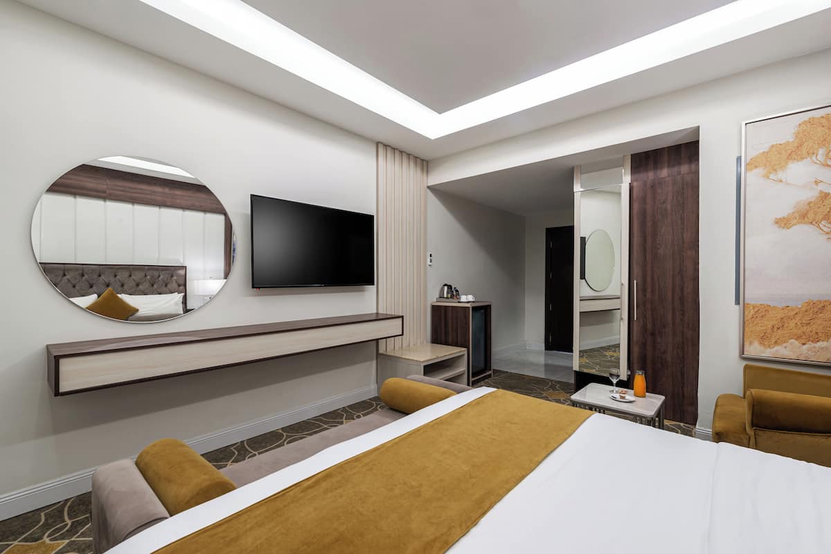 Deluxe Room | Cadar kapas Mesir, peralatan tempat tidur premium, bar mini 