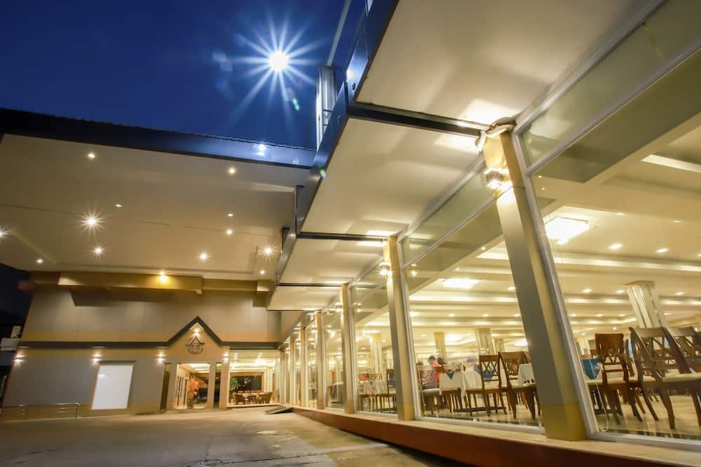 Korat Hotel