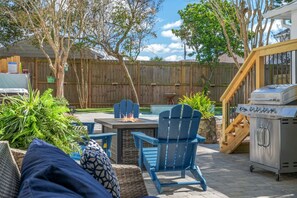 Outdoor dining - Isla Azul - Extend Your Escape – Stay Two Nights and Get the Third Free This Fall! (Panama City Beach)