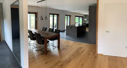 Außergewöhliche 4 Zimmer Wohnung 180 qm² am Fuß der Schwäbischen Alb