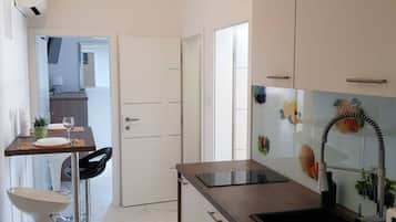 Apartment (Two-Bedroom Apartment With Sea View) | Private kitchen | Fridge
