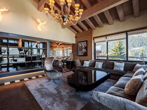 Interior - Luxury Chalet in Courchevel with Views and Spa (Courchevel)