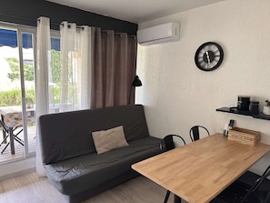Dining - Studio for 4 people in Port Camargue (Port Camargue)