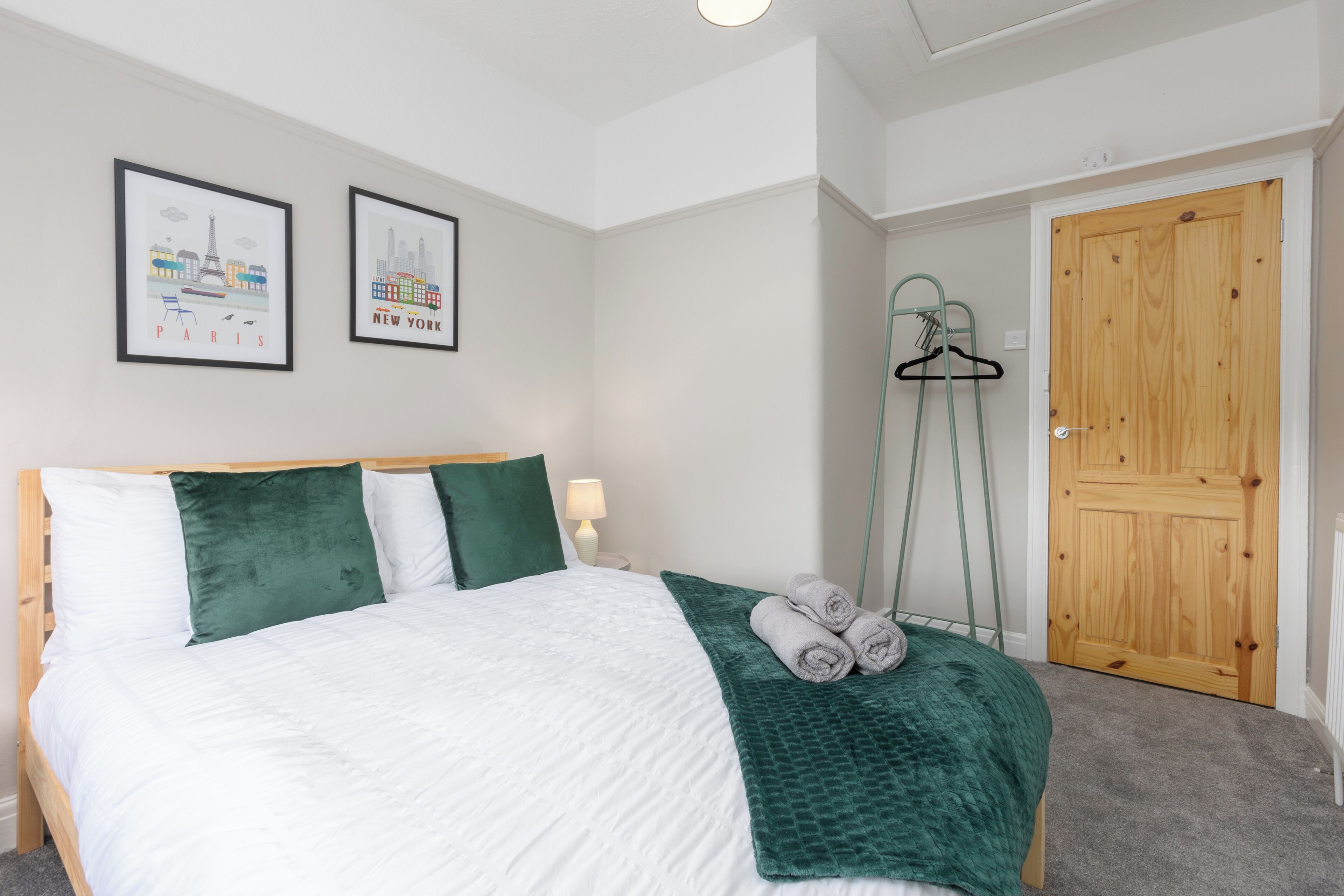 3 bedrooms, iron/ironing board, free WiFi