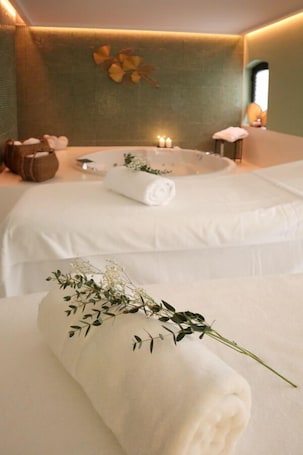 Salas de tratamiento para parejas, baño turco/hammam. Hotel Divino by Fimedhotels