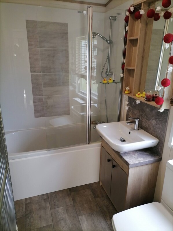 Shower, towels, soap