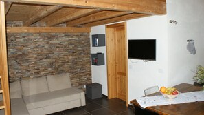 Fernseher, Stereoanlage