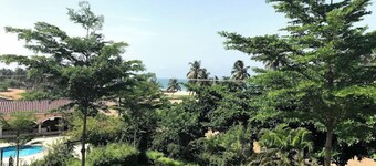 Chakaville Beach Resort