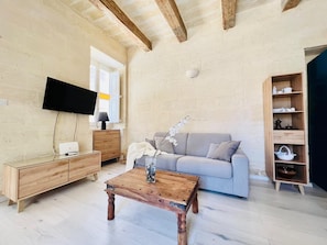 House | 1 bedroom - Bright Loft in Center Near Grand Master Palace (Valletta)
