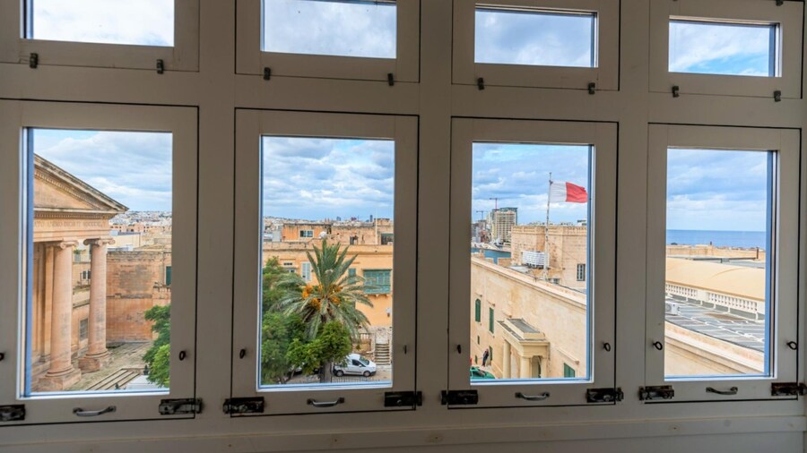Luxury 2BR Valletta Apartment - Square Sea View