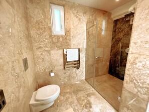 House | 1 bedroom - Maltese Style 1-bedroom Apartment With a Patio (Valletta)