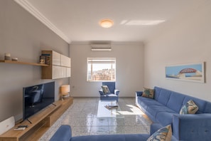 Apartment | 2 bedrooms - Large Sea View 2BR Apartment (Valletta)
