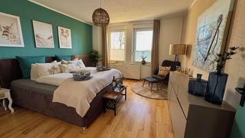 3 Schlafzimmer, Bügeleisen/Bügelbrett, WLAN, Bettwäsche