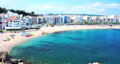 Del Pi in Blanes With 4 Bedrooms and 3 Bathrooms