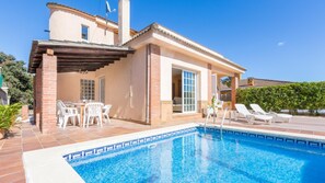 Villa | 4 bedrooms - Del Pi in Blanes With 4 Bedrooms and 3 Bathrooms (Blanes)